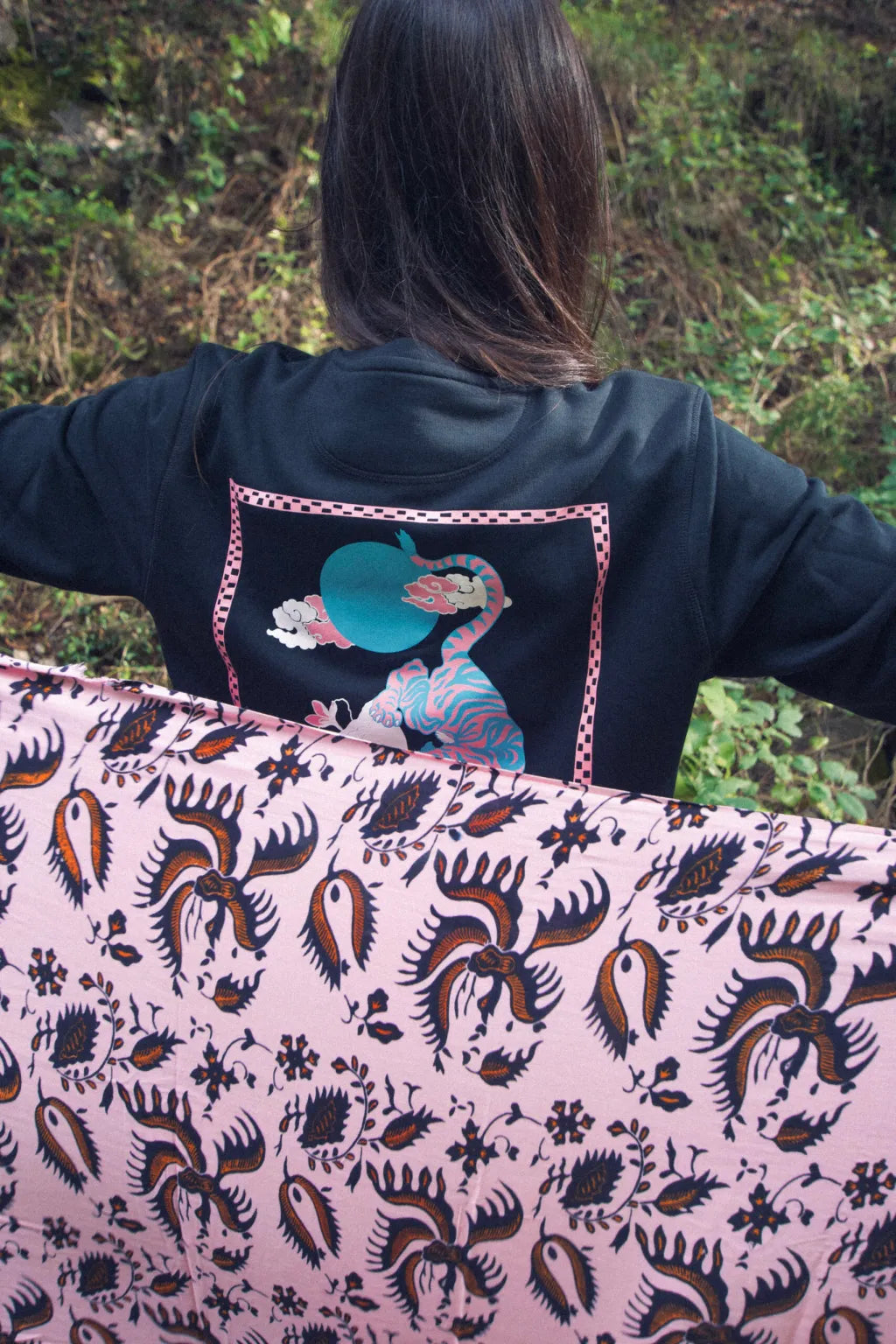 Felpa unisex girocollo Tiger nera